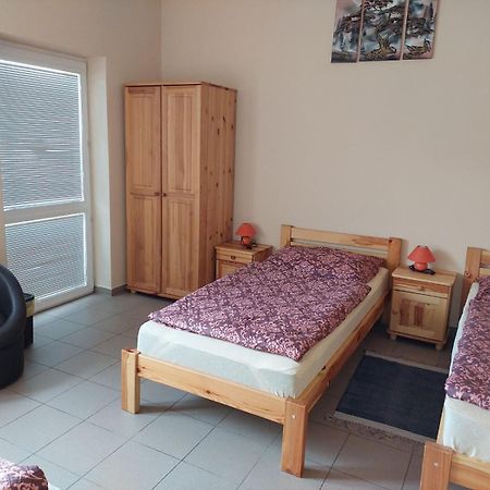 Ubytovna Jazmin Vendeghaz Hroboňovo Exterior photo